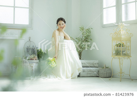 Bridal image Bridal image 81423976
