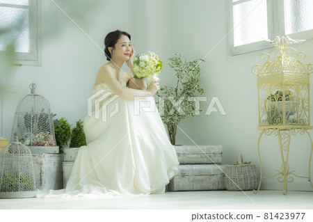 Bridal image Bridal image 81423977