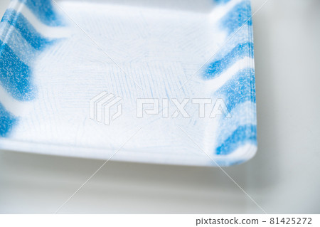 Image of plastic container Image of plastic container 81425272