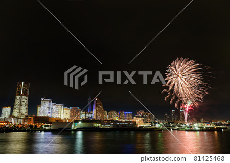 橫濱 / 2020 Minatomirai 21 Office Whole Building Light Up (TOWERS Milight) 煙花 橫濱 / 2020 Minatomirai 21 Office Whole Building Light Up (TOWERS Milight) 煙花 81425468