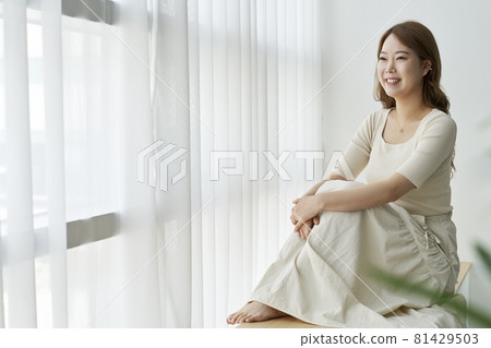young woman, house, home, korean 81429503