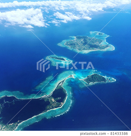 Remote island from the sky Remote island from the sky 81433386