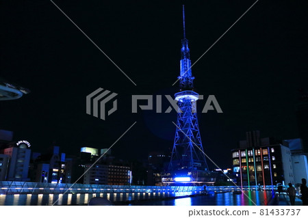 名古屋電視塔和建築物的城市景觀和夜景 名古屋電視塔和建築物的城市景觀和夜景 81433737