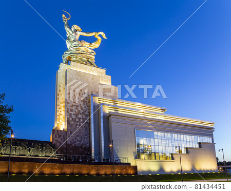 Famous soviet monument Rabochiy i Kolkhoznitsa ( Worker and Kolkhoz Woman or Worker and Collective Farmer) of sculptor Vera Mukhina, Moscow, Russia. Made of in 1937 81434451