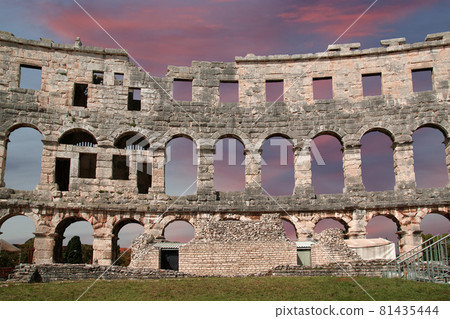 Roman Amphitheater, view of the Arena (colosseum) in Pula, Croatia Roman Amphitheater, view of the Arena (colosseum) in Pula, Croatia 81435444