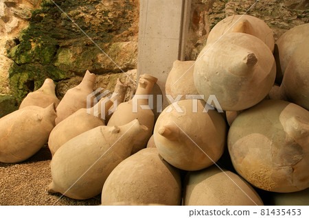 Roman amphora, Arena (colosseum)  in Pula, Croatia 81435453