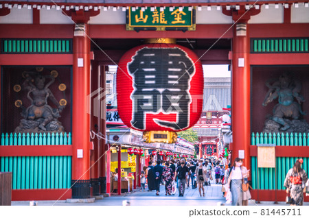Tokyo cityscape in Japan 2000 people with severe illness The highest number ever for 15 consecutive days (nationwide). Sensoji Temple is crowded ... = August 27 81445711