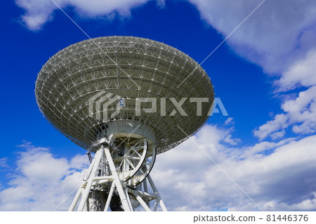 Japan's largest parabolic antenna looking up at the sky 81446376