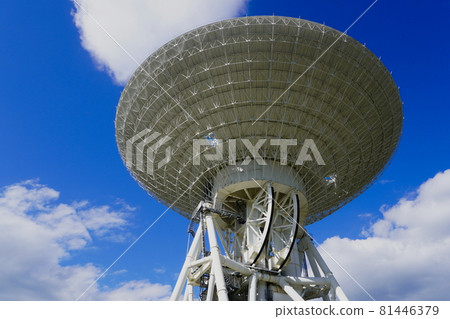 Japan's largest parabolic antenna looking up at the sky 81446379