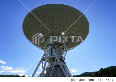 Japan's largest parabolic antenna looking up at the sky 81446385