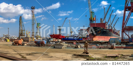 Ship at the pier of the  Shipyard in Ukraine 81447265