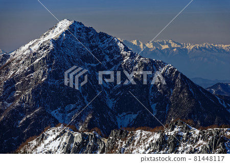 從南阿爾卑斯山、虎山、觀音山眺望的海駒山、觀音山 從南阿爾卑斯山、虎山、觀音山眺望的海駒山、觀音山 81448117