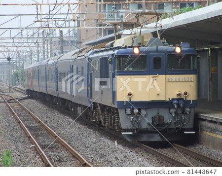 JR East EF64 type electric locomotive and 24 series sleeper passenger car dream space 81448647