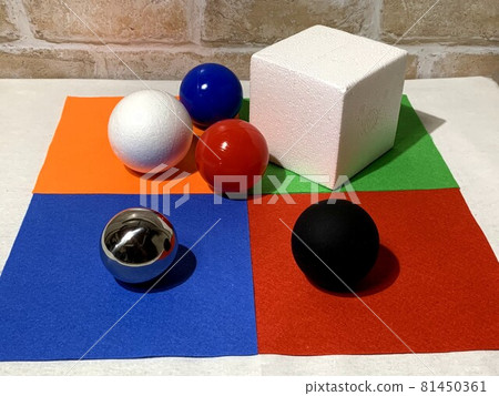 黑白隨機幾何特徵_color_shape_arrangement 007 81450361