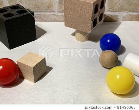 黑白隨機幾何特徵_color_shape_arrangement 002 81450363