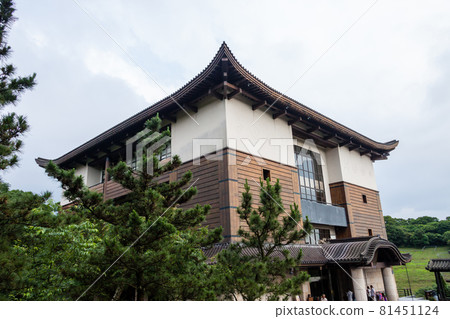 NEW TAIPEI CITY, TAIWAN - JANUARY 27, 2012:  Guan Dao Guan Ying Buddhist Temple in New Taipei City. 81451124