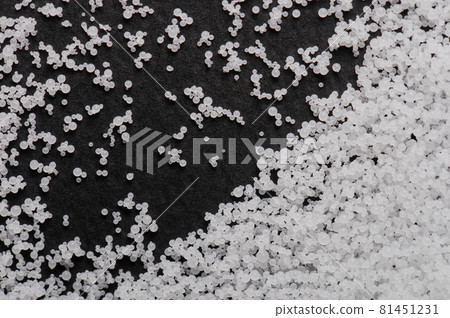 Pattern of white pvs balls Pattern of white pvs balls 81451231