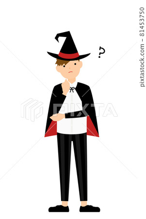 萬聖節服裝，一個扮成女巫的男孩雙臂交叉擔心的姿勢 81453750