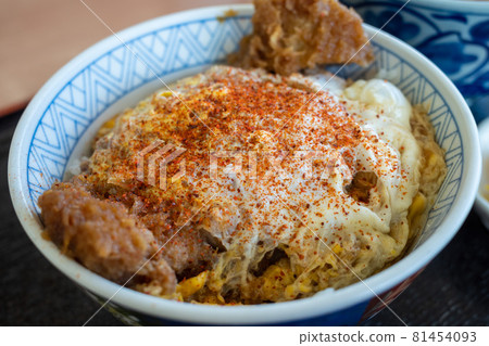 非常美味的傳統日本料理 81454093