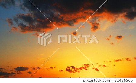 Scenery of the sunset sky (near Kawaguchi City, Saitama Prefecture) Scenery of the sunset sky (near Kawaguchi City, Saitama Prefecture) 81456569