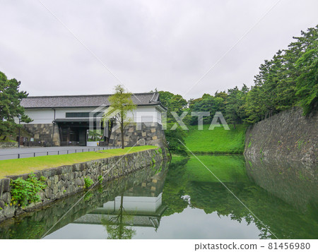 Edo Castle 30 Sakurada Gate and Moat 81456980