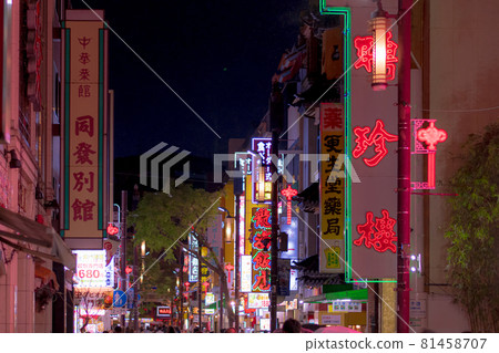 唐人街和電子公告牌 唐人街和電子公告牌 81458707