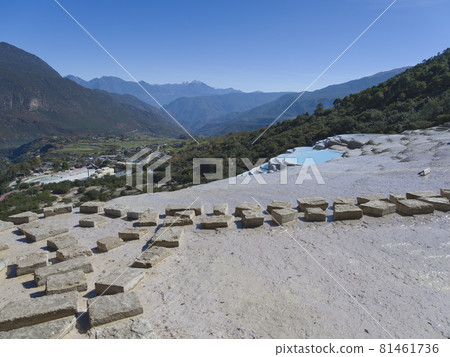 China's Yunnan-Haisui Limestone Shelf / Baishuitai, Yunnan, China 81461736