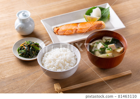 日式早餐 81463110