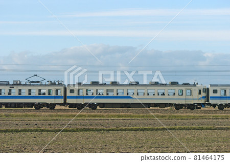 Hokuriku Main Line Mikawa-Kaga Kasama JR West 475 series A07 formation ③ Kumoha 475-19 (Kanazawa) mountain side 81464175