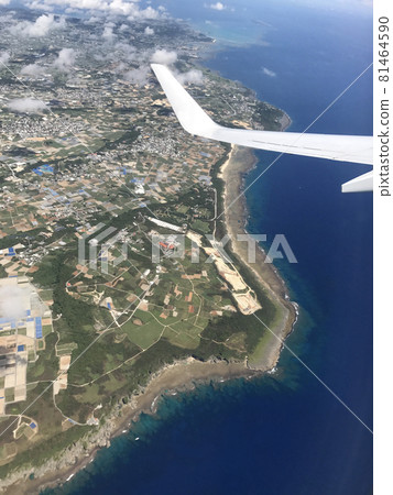 從飛機上看的沖繩 81464590