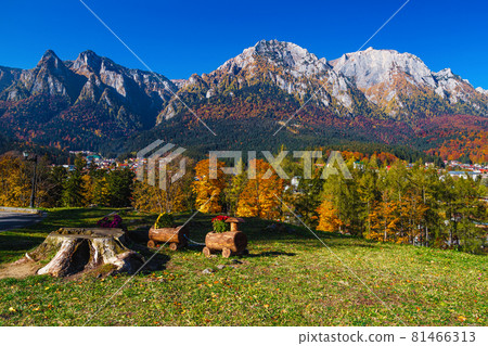 Autumn landscape and Prahova valley with Bucegi mountains, Carpathians, Romania Autumn landscape and Prahova valley with Bucegi mountains, Carpathians, Romania 81466313