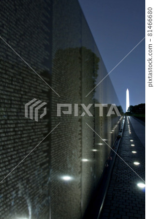 USA, Washington DC, Vietnam Veterans Memorial, night view 81466680