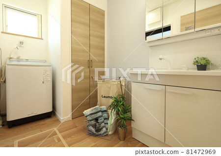 設計師之家時尚的洗手間更衣室 設計師之家時尚的洗手間更衣室 81472969