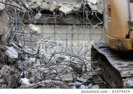 Image of apartment being demolished 81474424