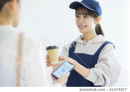 Smartphone payment cashless (app screen is a dummy created for Pixela) 81474857