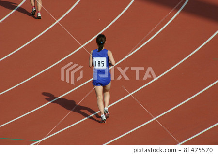 Women's marathon runner who last spurts the goal 81475570