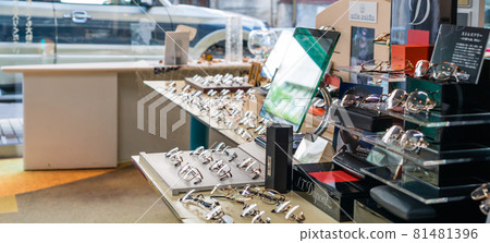 眼鏡店形象 81481396