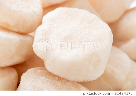 Scallop pillar (frozen) up. 81484173