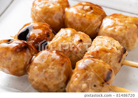 Yakitori / Tsukune(醬烤)。 Yakitori / Tsukune(醬烤)。 81486720