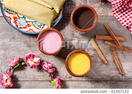 Traditional Mexican atole drink 81487132