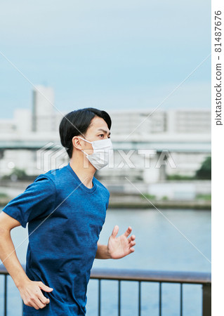 男人跑步 81487676