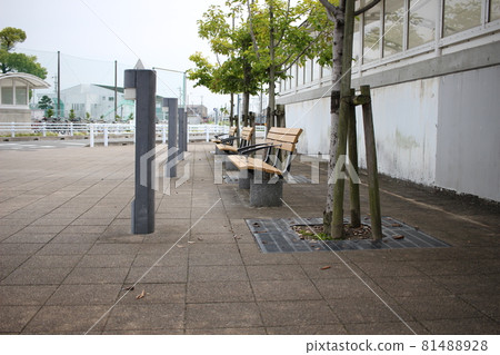 依bench長凳自然風光 依bench長凳自然風光 81488928
