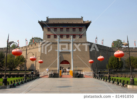 City Wall, Xian, Shaanxi Province, China. The City Wall of Xian is one of the largest and best preserved city fortifications in China. An impressive entrance gate in Xian city wall. 81491850