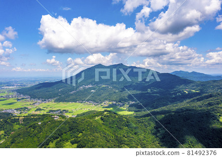 夏天的筑波山(茨城縣) 夏天的筑波山(茨城縣) 81492376