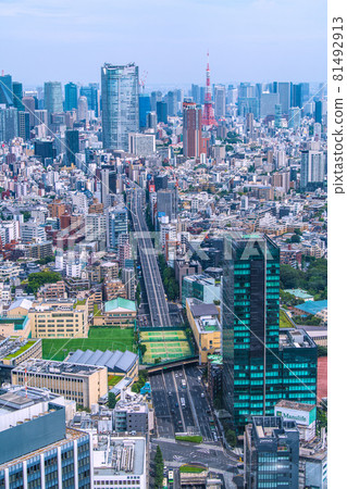 Tokyo cityscape of Japan: View of Shibuya, Shibuya-ku, Roppongi Hills, etc. (Aoyama tunnel in the foreground) Tokyo cityscape of Japan: View of Shibuya, Shibuya-ku, Roppongi Hills, etc. (Aoyama tunnel in the foreground) 81492913