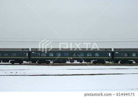 北陸本線 三河加賀笠間 JR West 24 Series Twilight ② Ohane 25-502 第二編隊 山邊 81494575