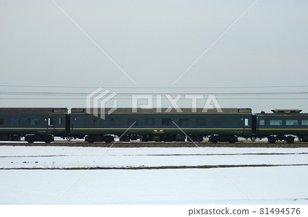 北陸本線 三河加賀笠間 JR West 24 Series Twilight ⑧ Slone 25-502 2nd 編隊 Mountain side 81494576