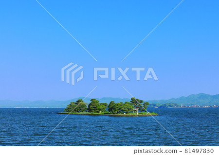 【島根縣】晴天的Yomega島（真道湖） 81497830