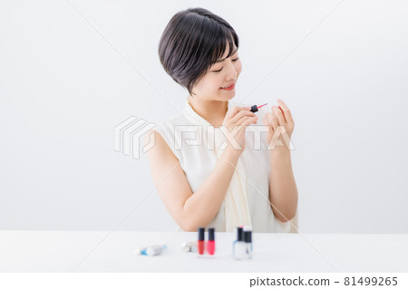 年輕女子的美麗 年輕女子的美麗 81499265