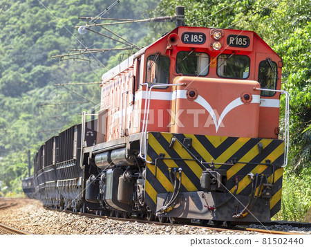 台灣國鐵R180型內燃機車 81502440